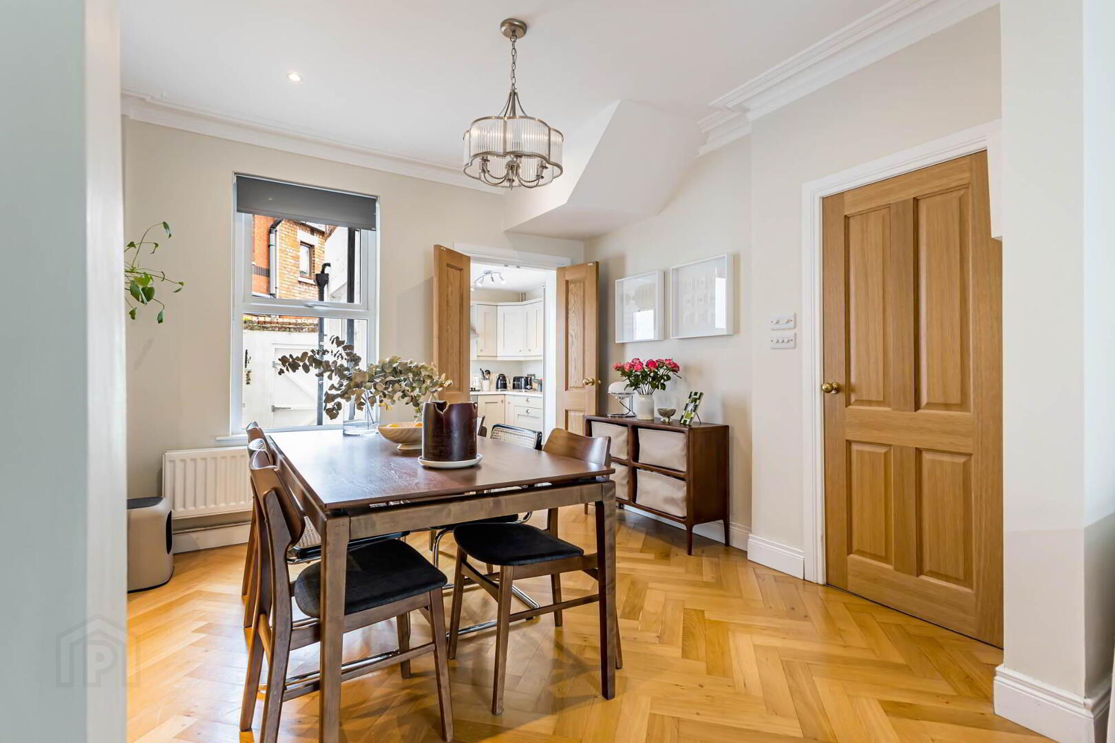 3 Marlborough Park Central 8 of 22