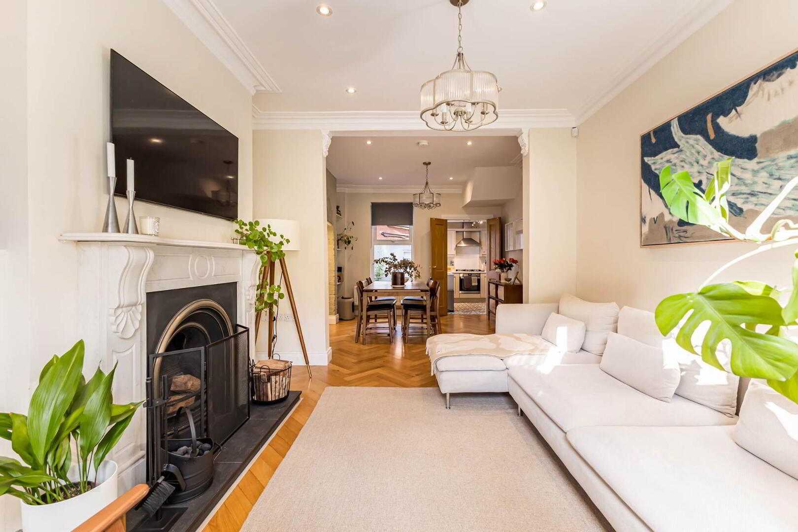 3 Marlborough Park Central 7 of 22