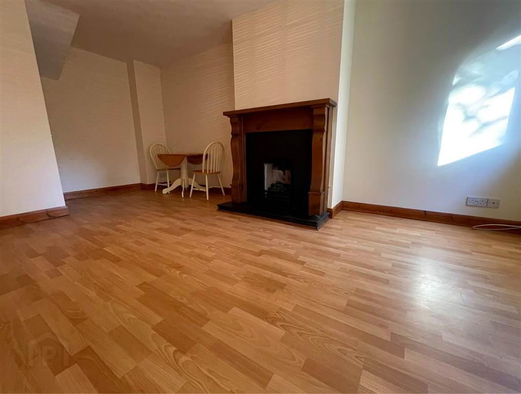 30 Regency Square 3 of 11