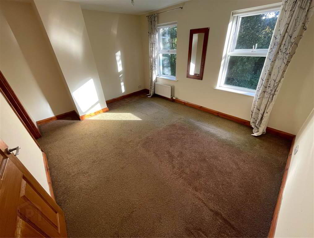 30 Regency Square 7 of 11