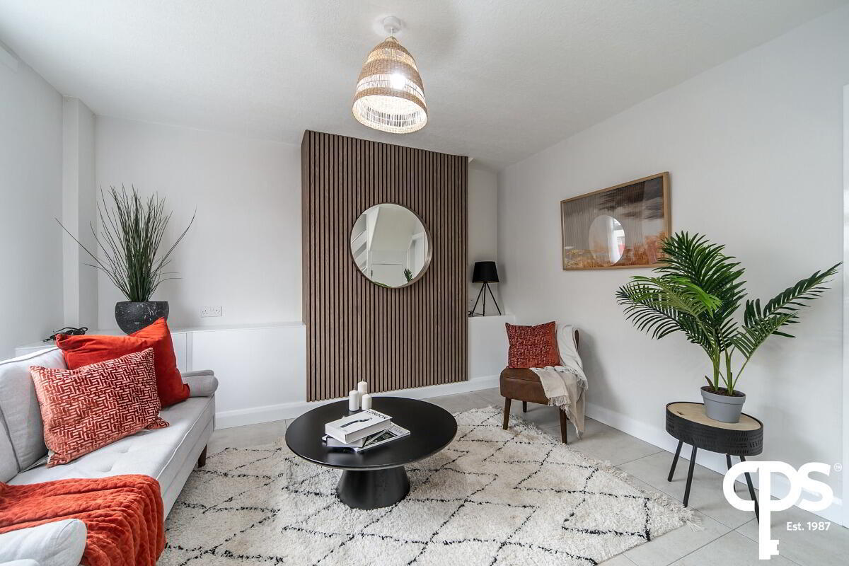 88 Frenchpark Street 2 of 16