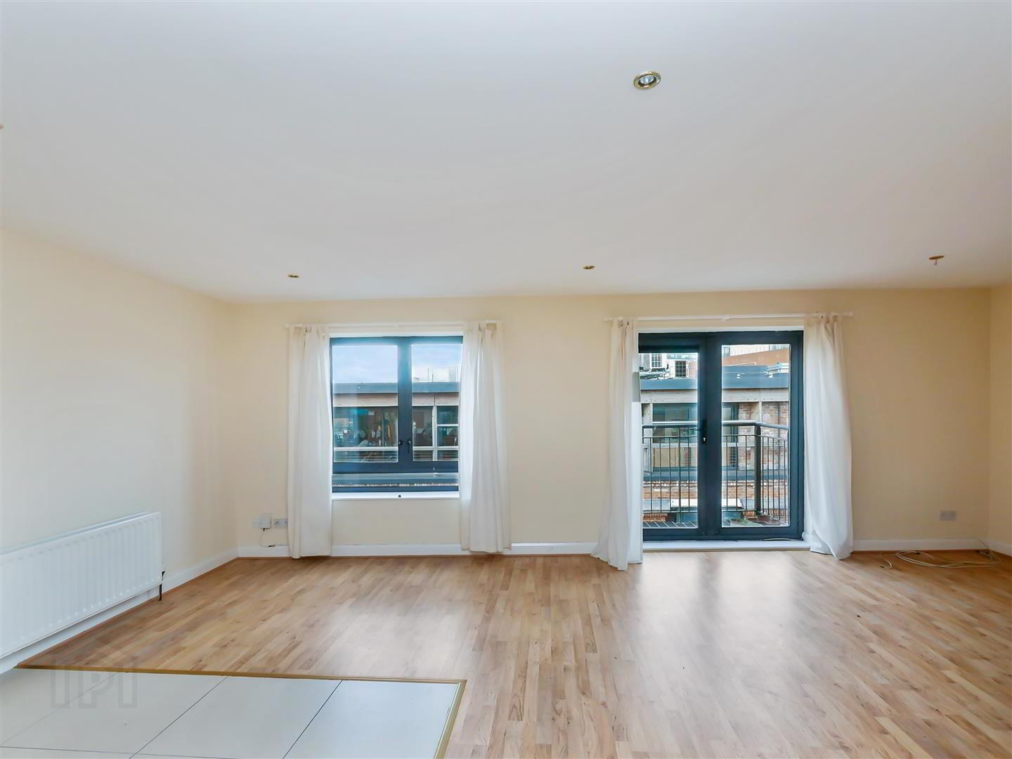 Apt 601 The Lucas Building, Ormeau Avenue 6 of 16