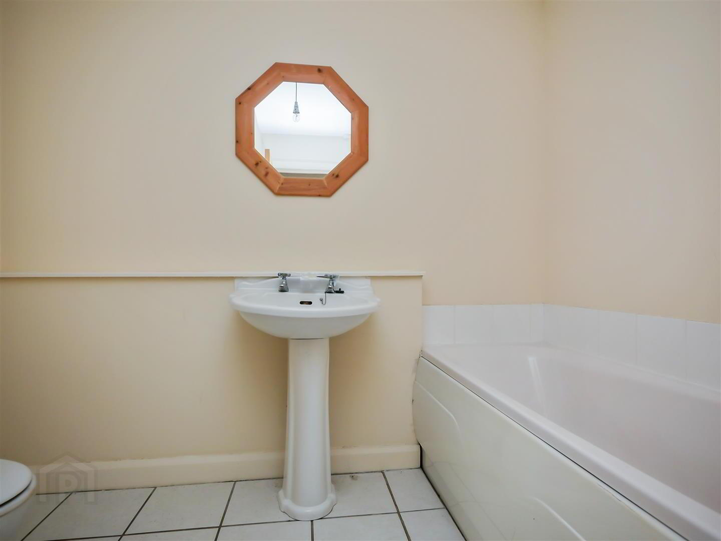 Apt 601 The Lucas Building, Ormeau Avenue 13 of 16