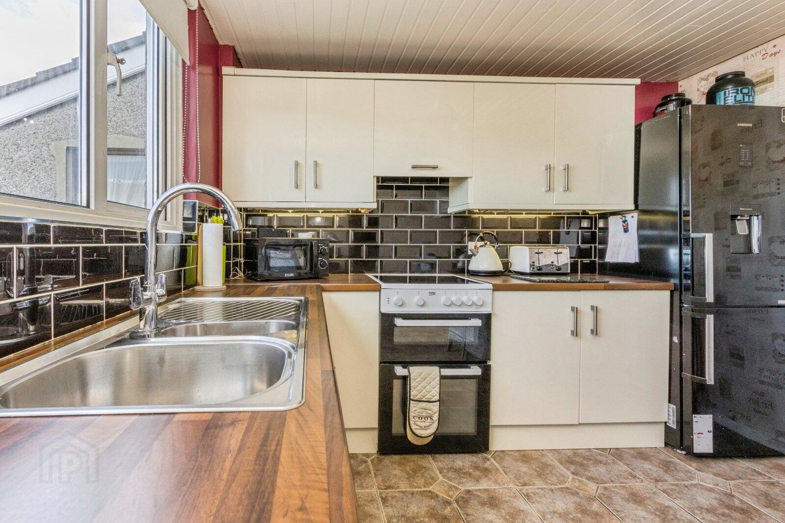 80 Tirowen Drive 4 of 13
