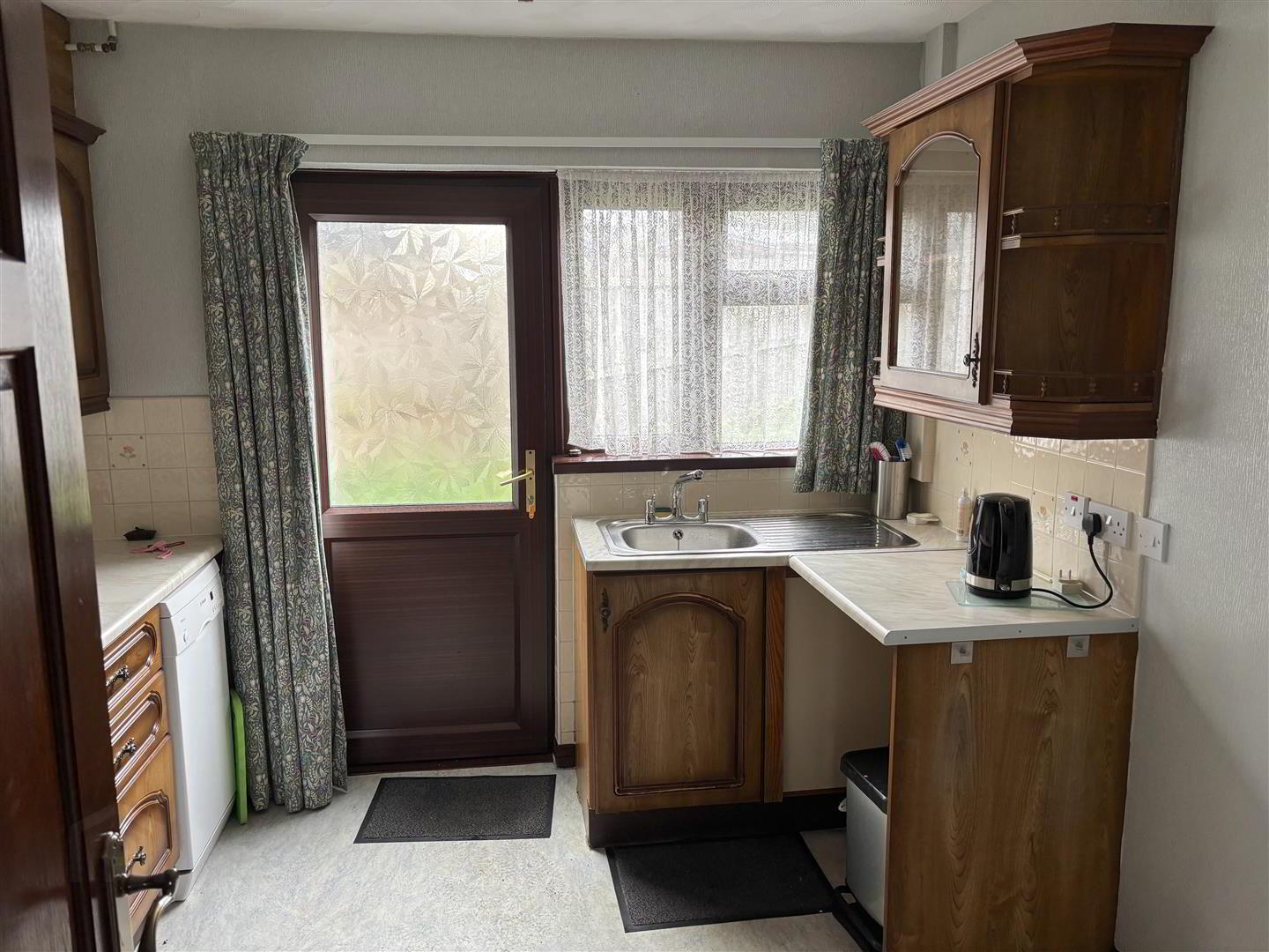 1 Sperrin Road 3 of 9