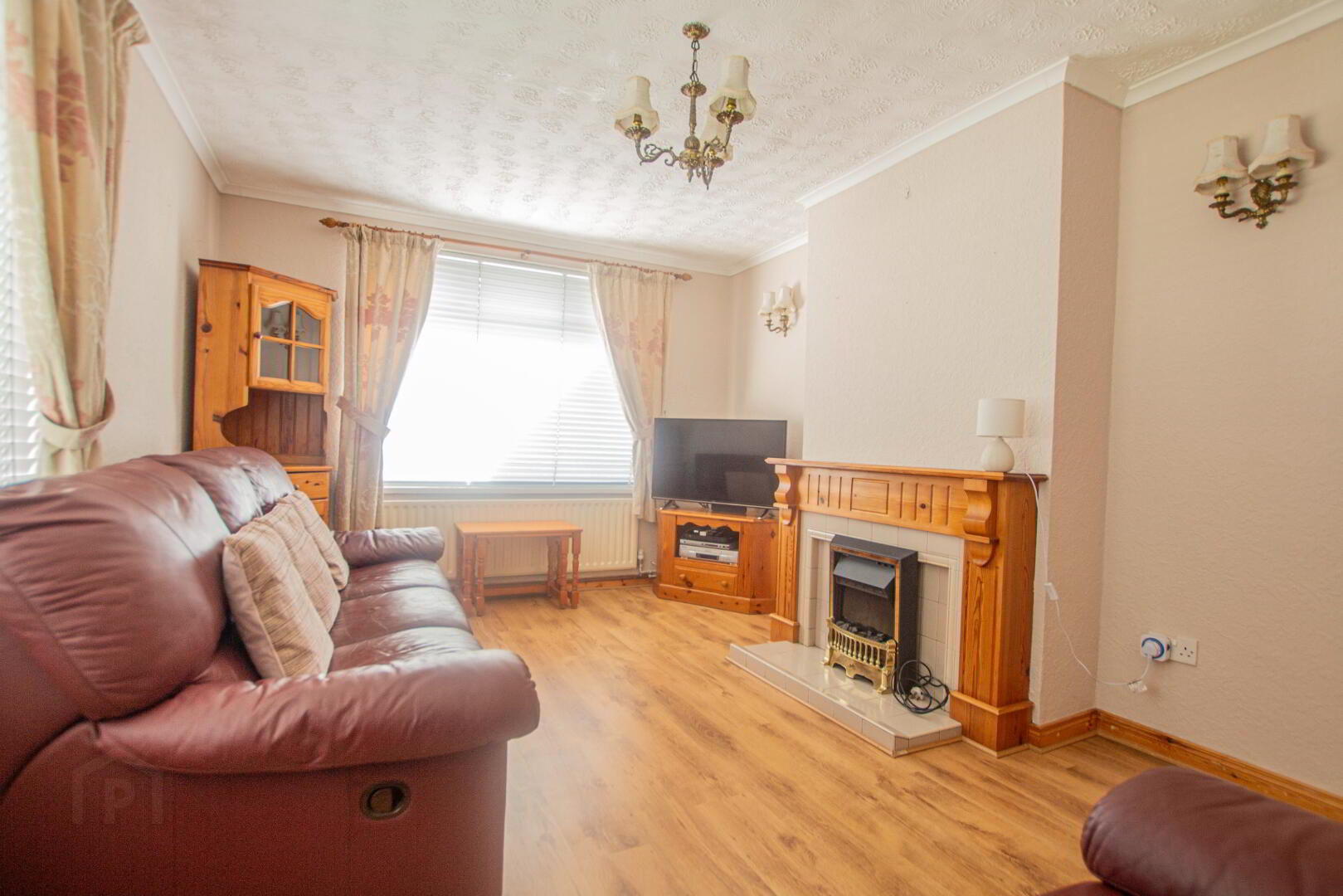 1 Westland Road 4 of 23