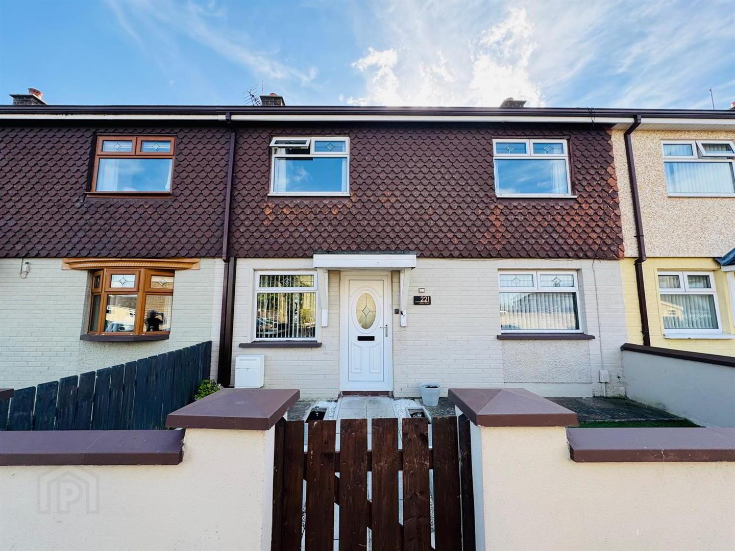221 Lincoln Court 1 of 18