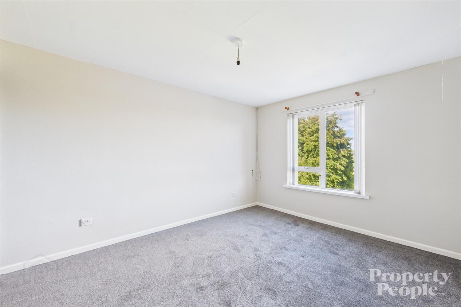 26 Castlehill Gardens 7 of 12