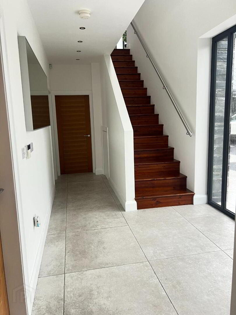 20 Seafin Road 13 of 29