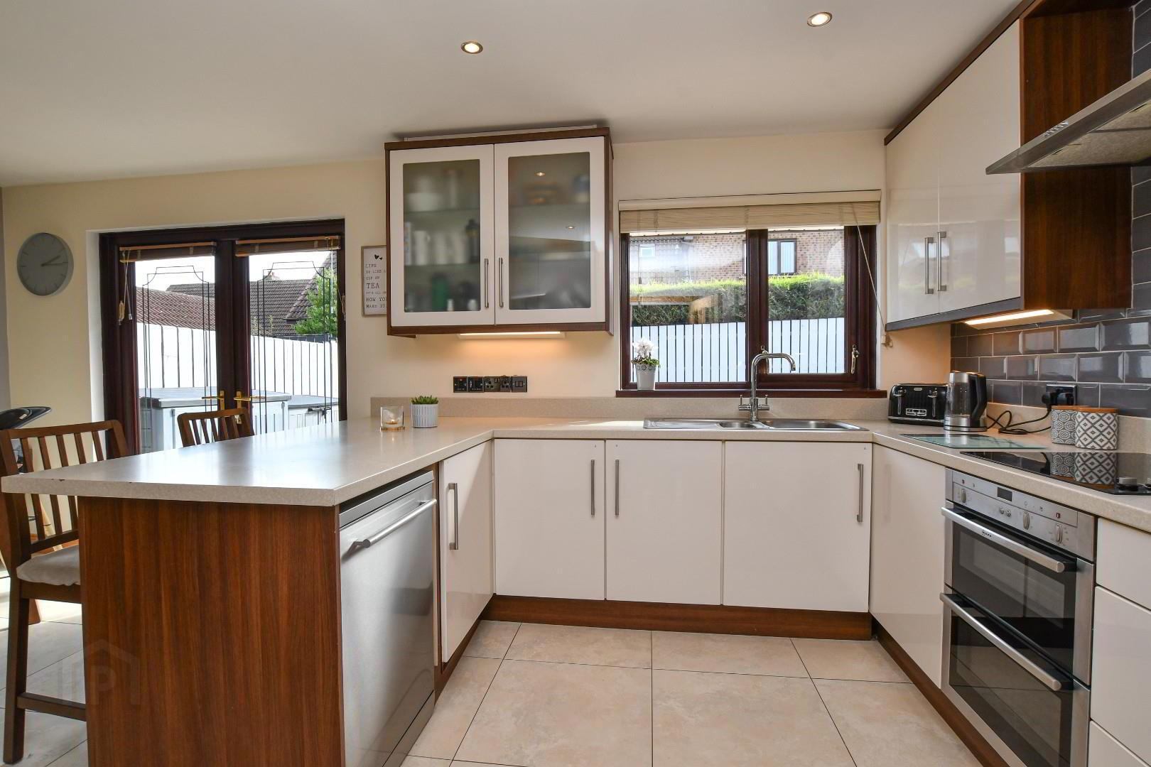 28 Mossvale Avenue 8 of 28