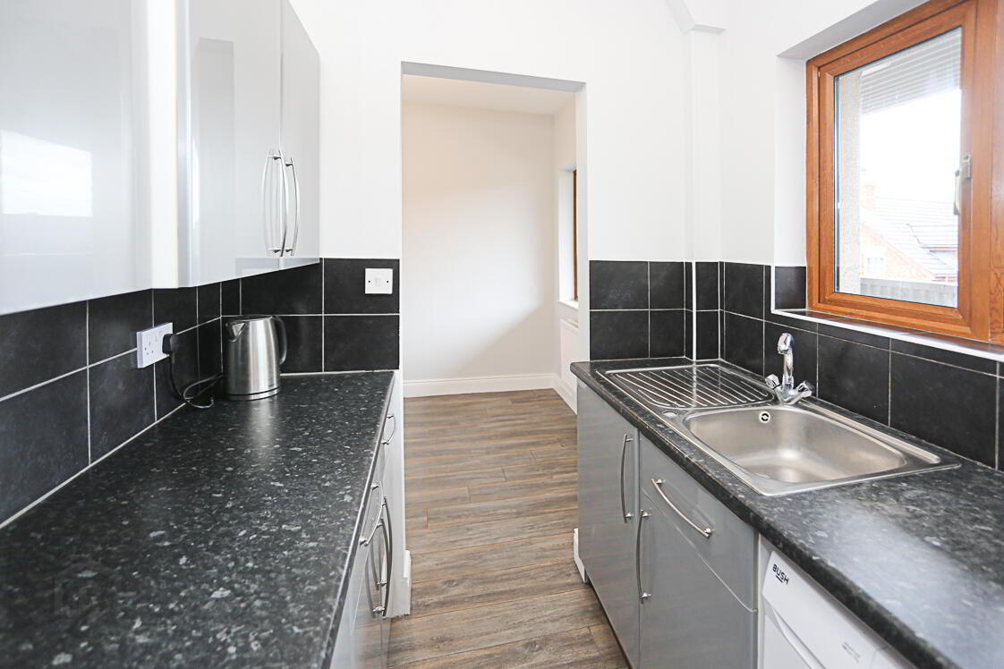 32 Hillview Place 5 of 27
