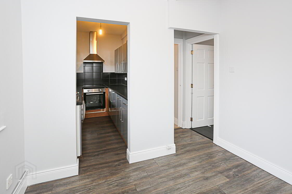 32 Hillview Place 3 of 27
