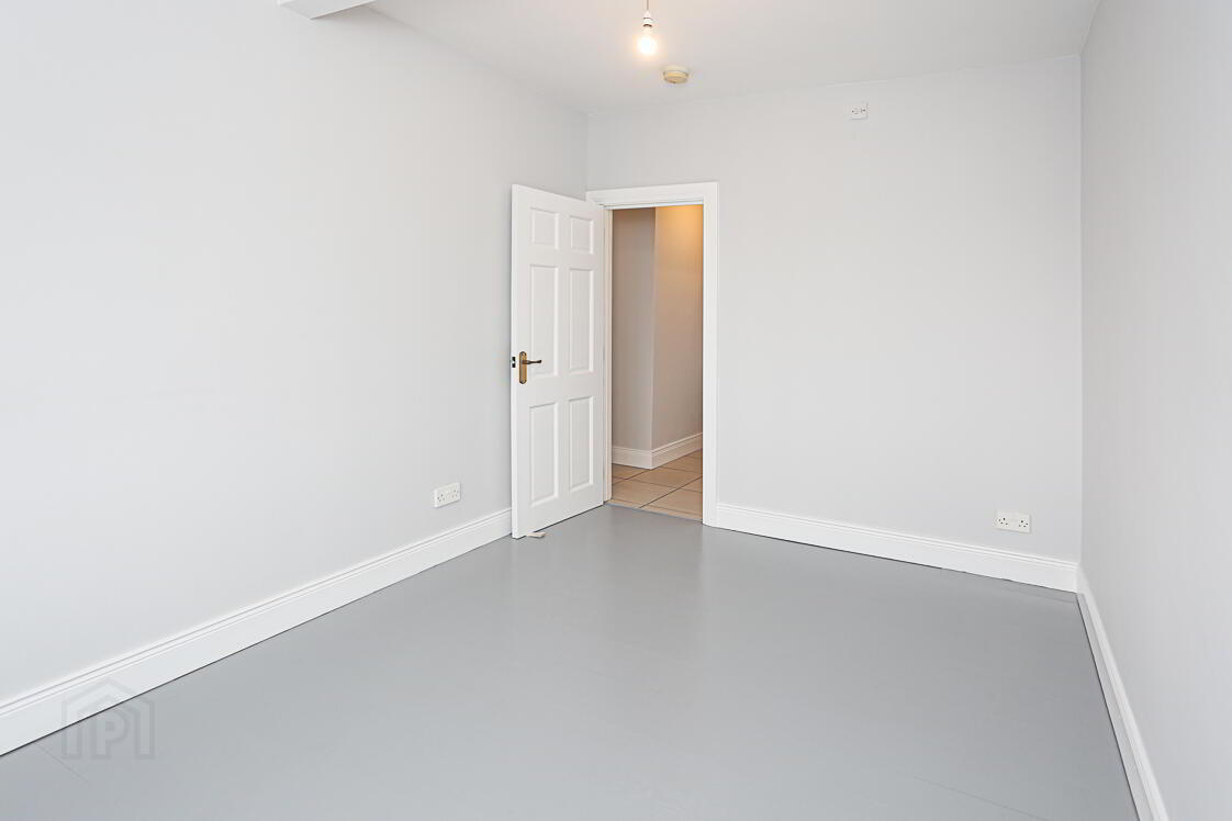 32 Hillview Place 9 of 27