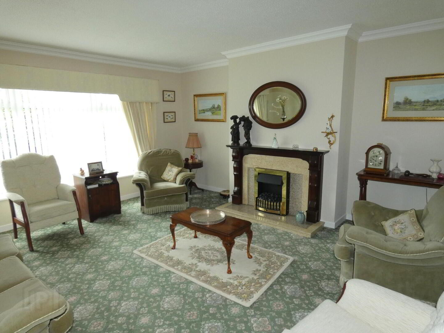 18 Westland Avenue, (Off Semicock Road) 9 of 38