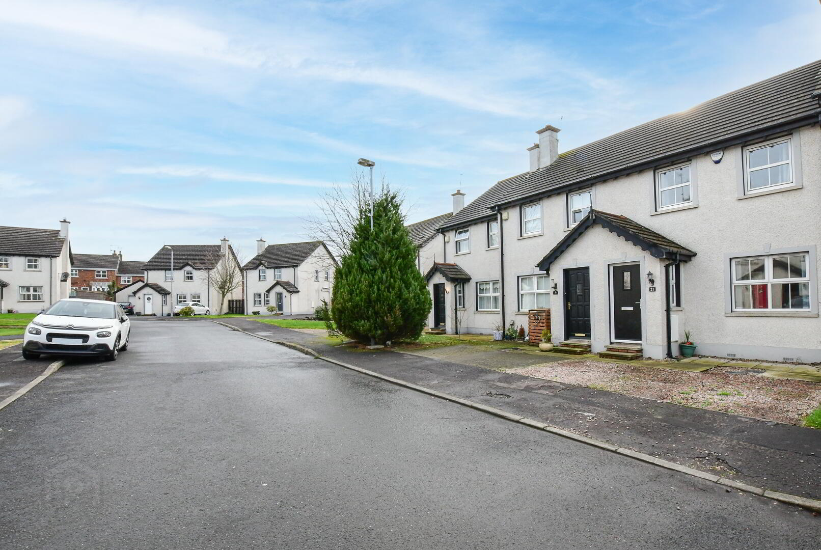 21 Greenvale Manor Gardens 2 of 14