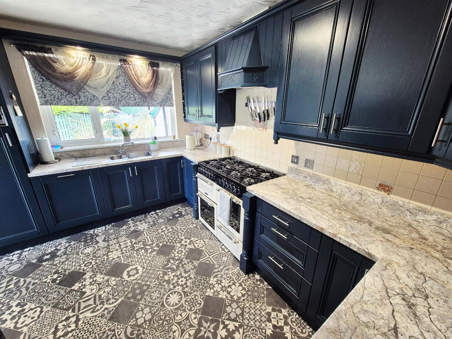 7 Glenara Court 4 of 16