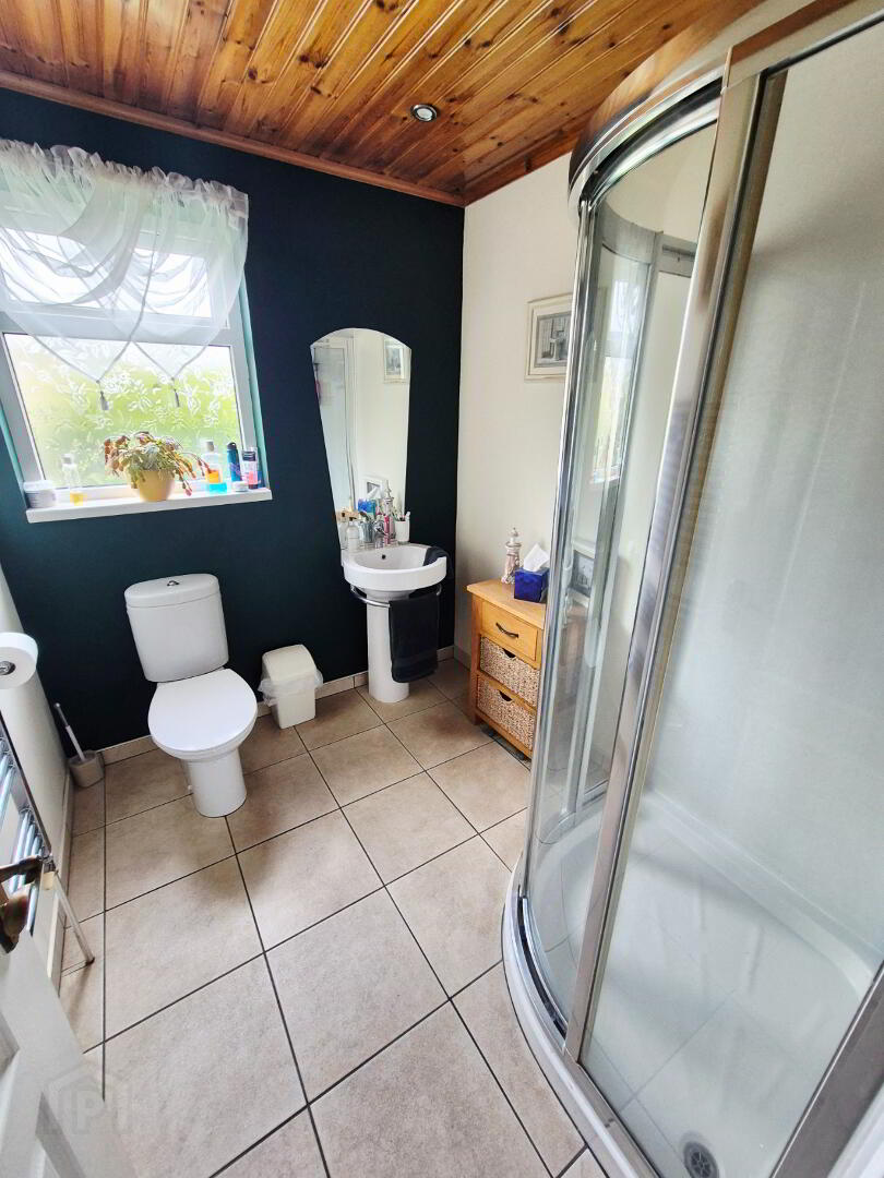 7 Glenara Court 11 of 16