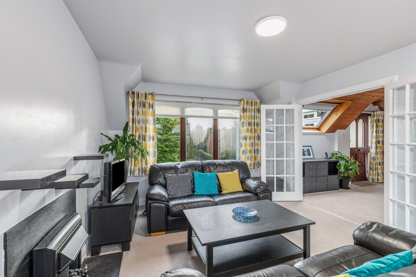 Flat 6 Brent Lodge, 58 Marlborough Park South 4 of 17