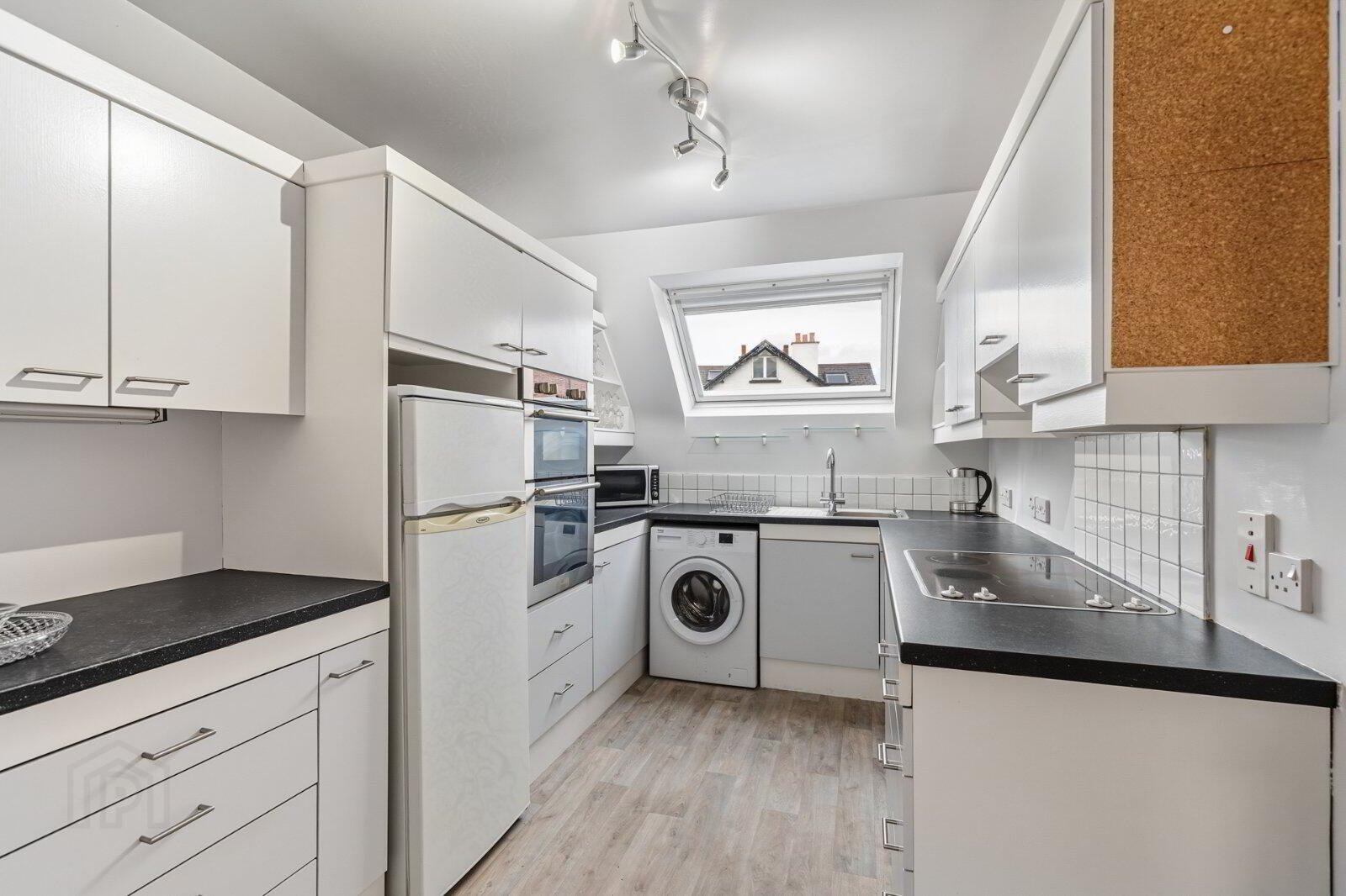 Flat 6 Brent Lodge, 58 Marlborough Park South 7 of 17