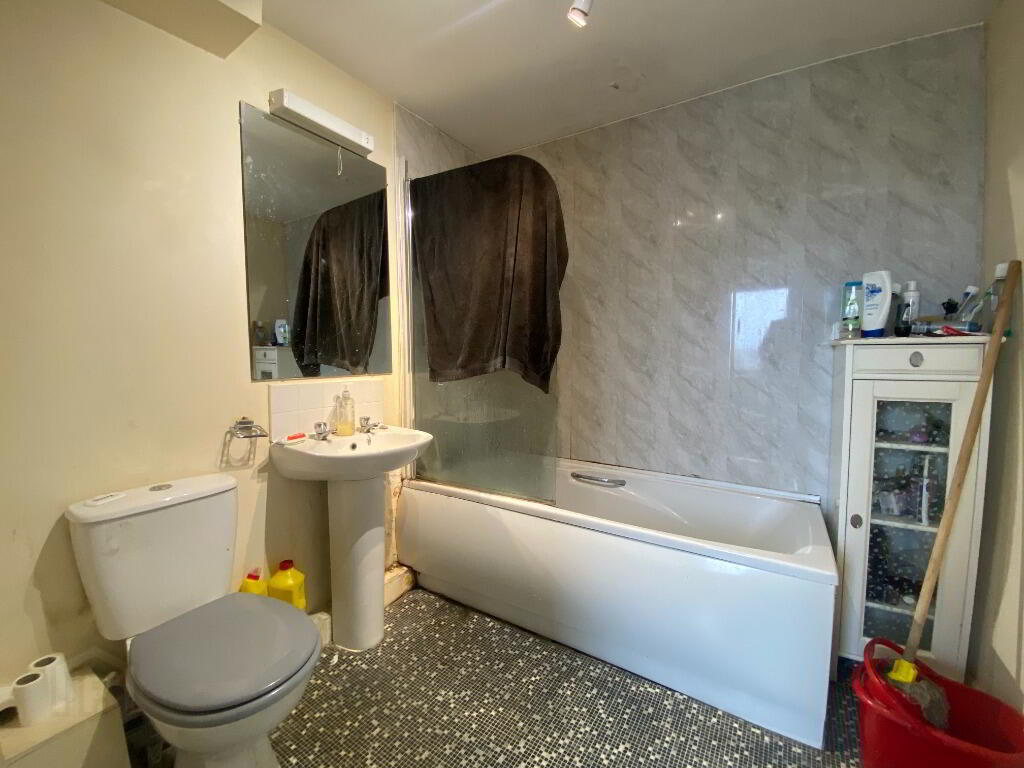 66 St Johns Wharf 8 of 8