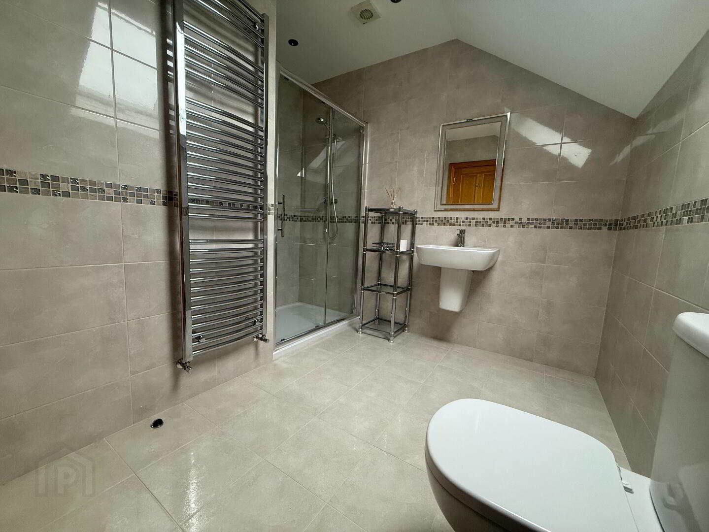 24 Ballygarvey Road 19 of 36