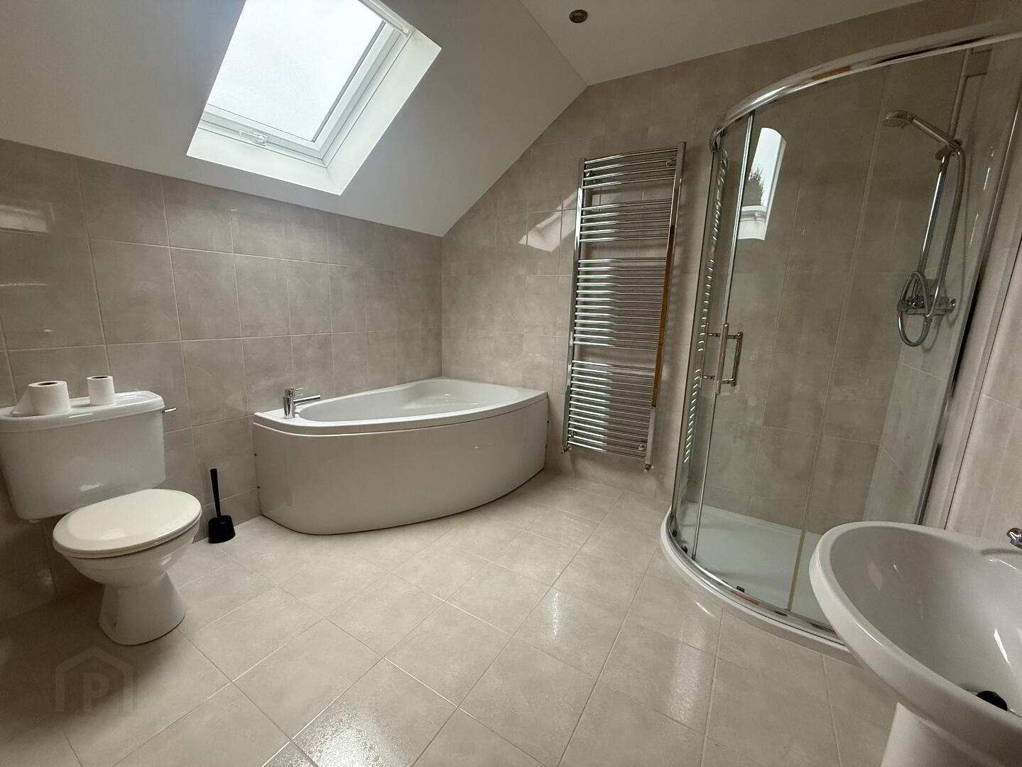 24 Ballygarvey Road 23 of 36