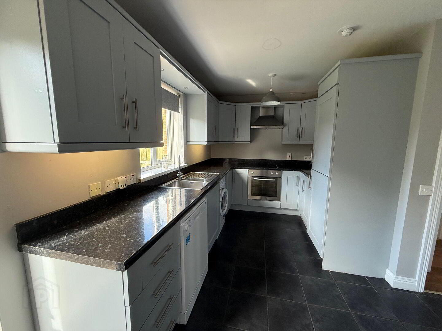 11 Galvally Ave 5 of 11