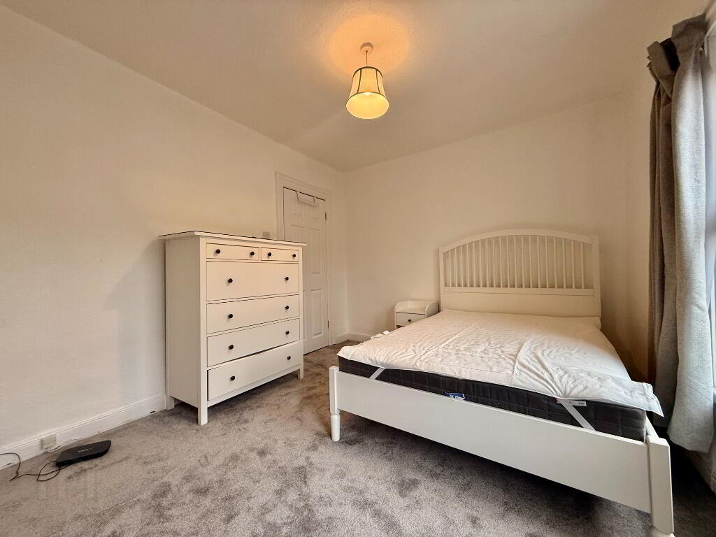 42 St Albans Gardens 5 of 7