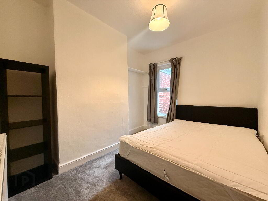 42 St Albans Gardens 6 of 7