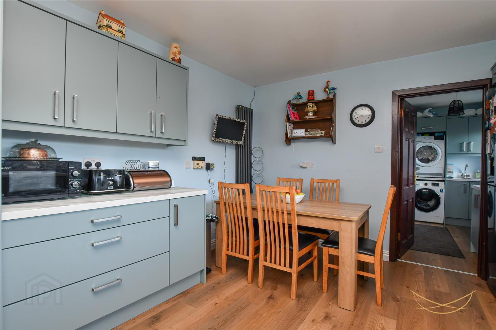 14 Ballycraigy Road South 14 of 36