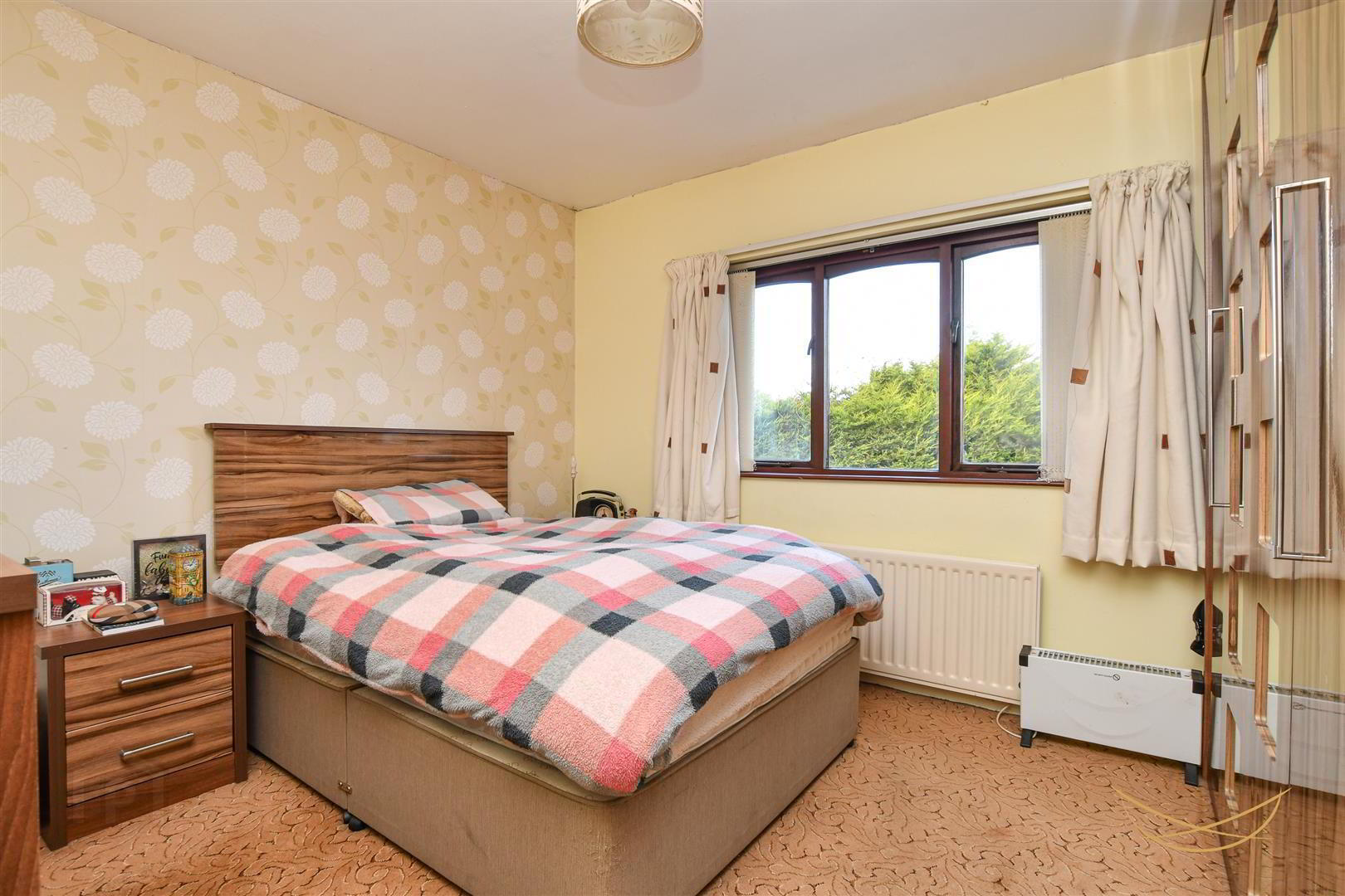 14 Ballycraigy Road South 24 of 36