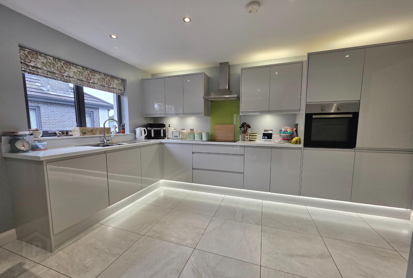 12 Burnvale Avenue 8 of 29