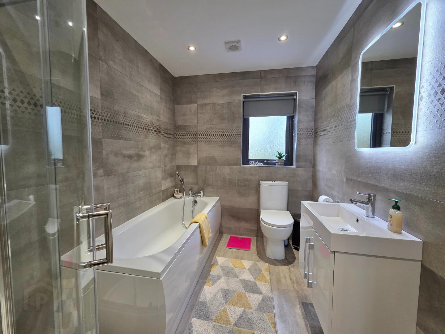 12 Burnvale Avenue 19 of 29