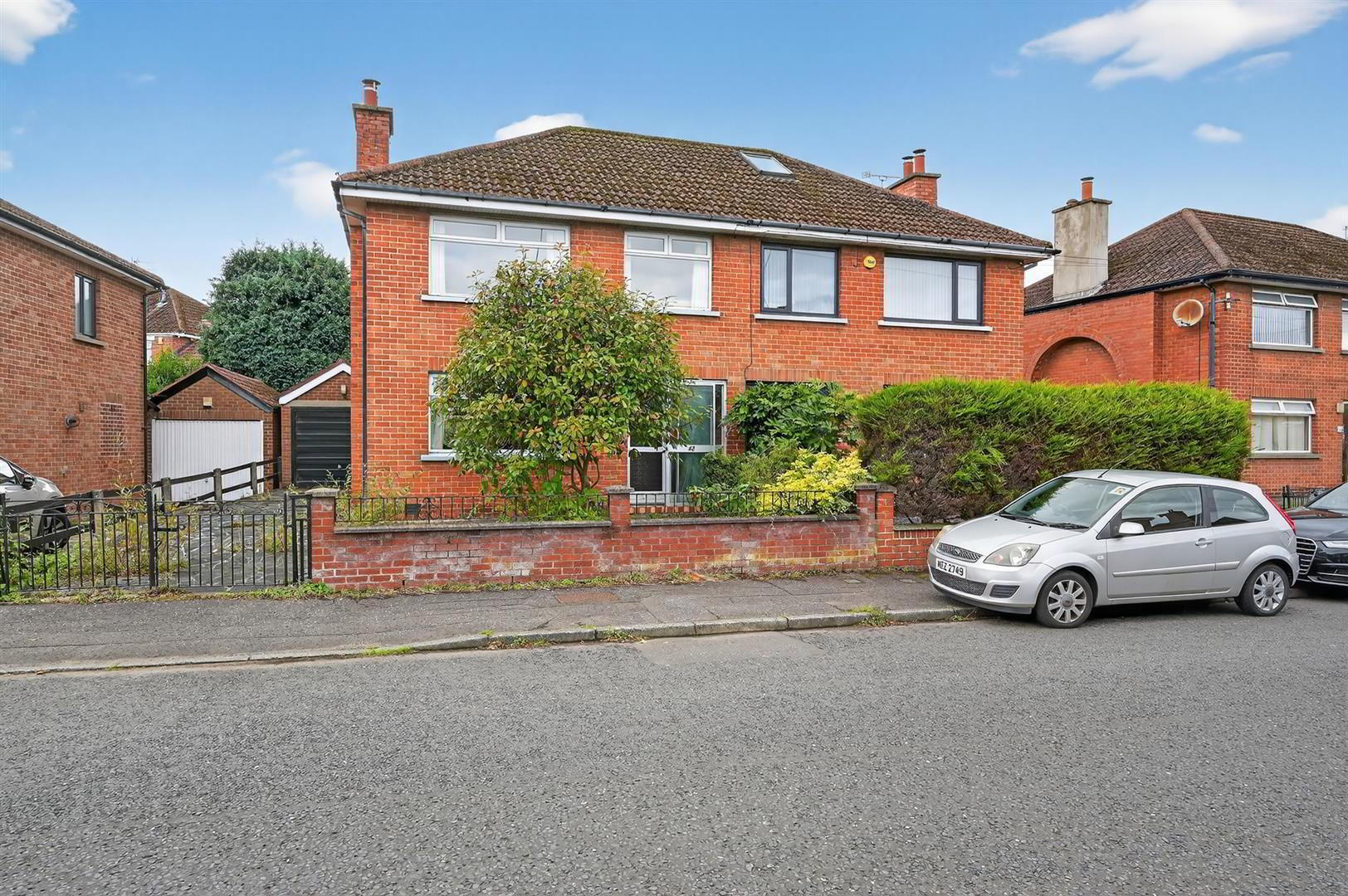 43 Sharman Road 2 of 19