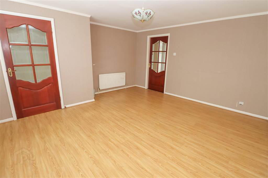 19 Leven Park 4 of 17