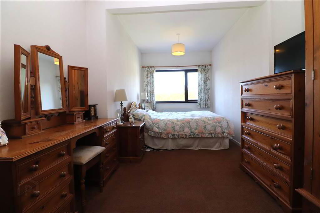 8 Marna Brae Park 9 of 16
