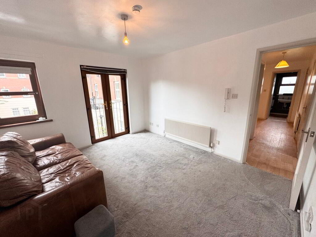 25 Ferndale Court 4 of 10
