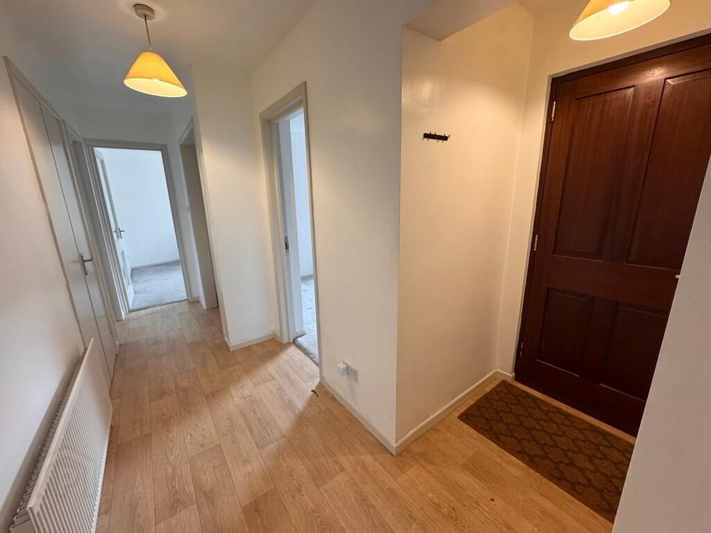 25 Ferndale Court 2 of 10