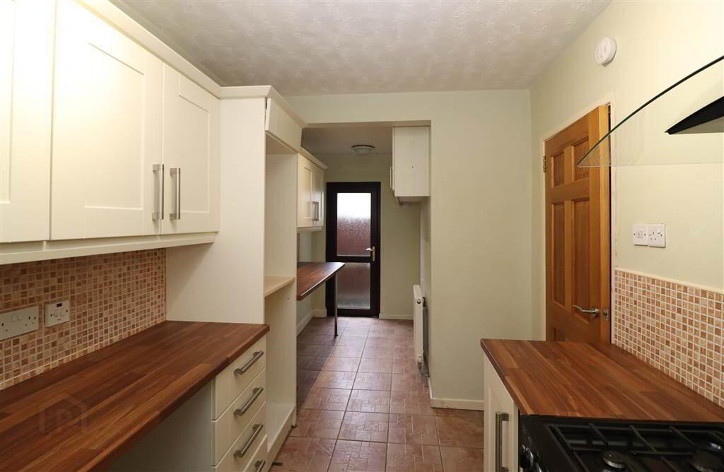 2 Grovehill Avenue 5 of 14