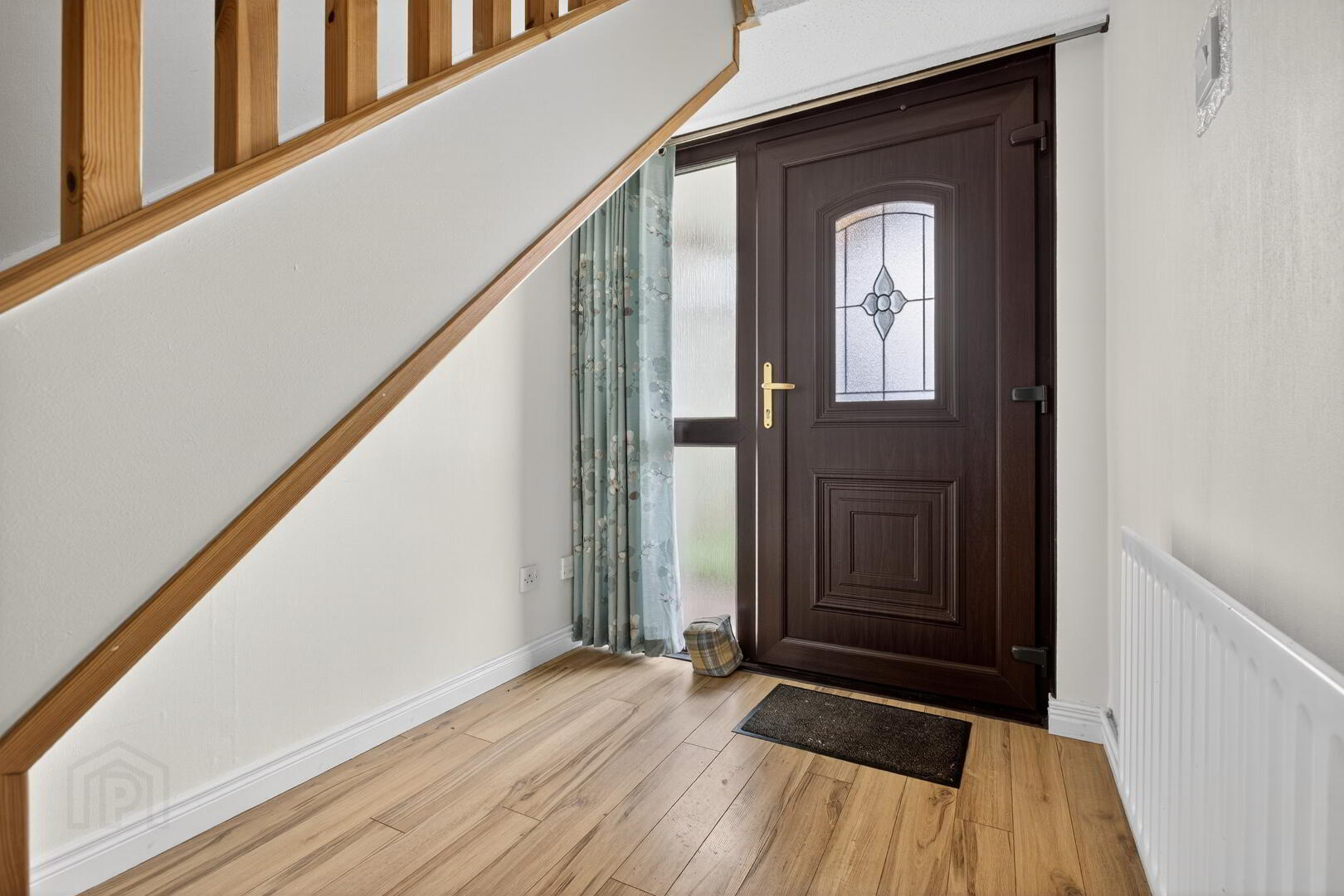 48 Crosshill View 3 of 23