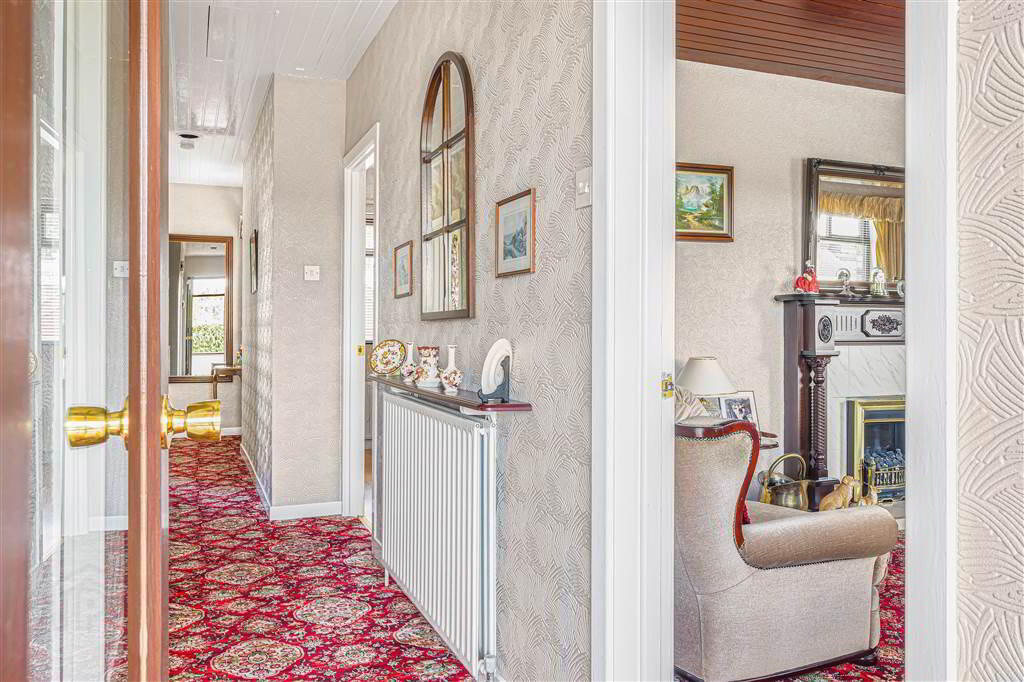 47 Loan Road 6 of 39