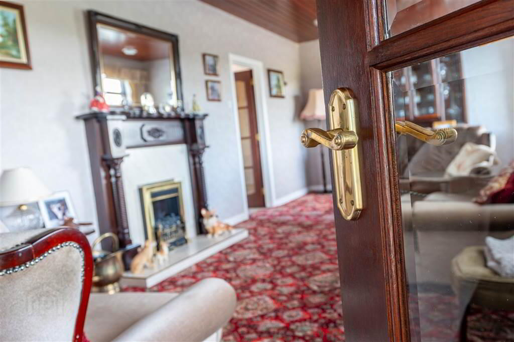 47 Loan Road 7 of 39