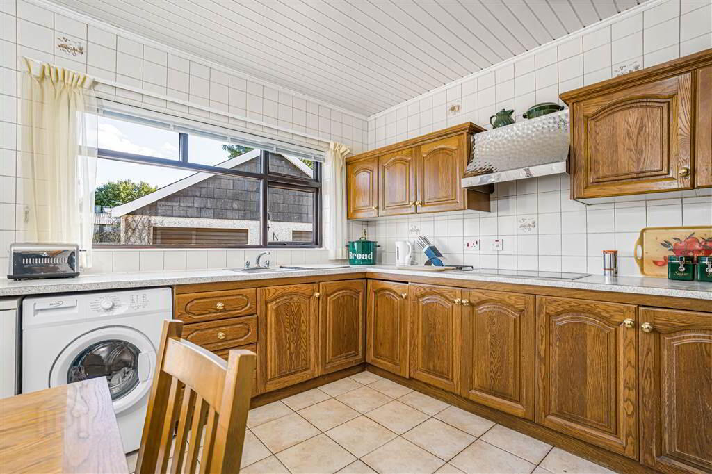 47 Loan Road 11 of 39