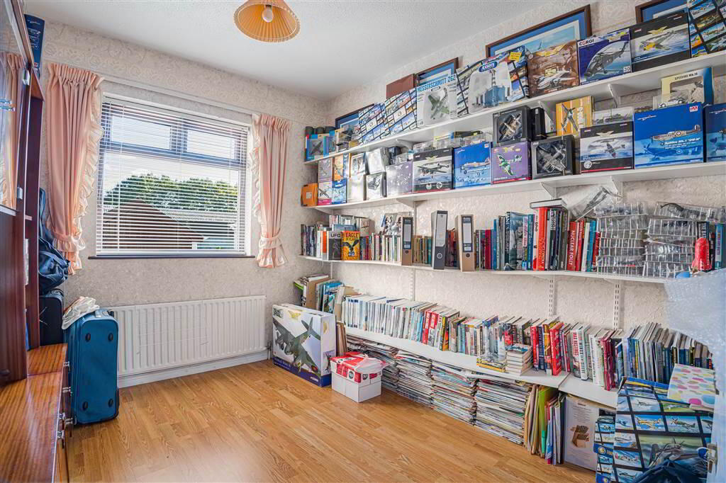 47 Loan Road 22 of 39