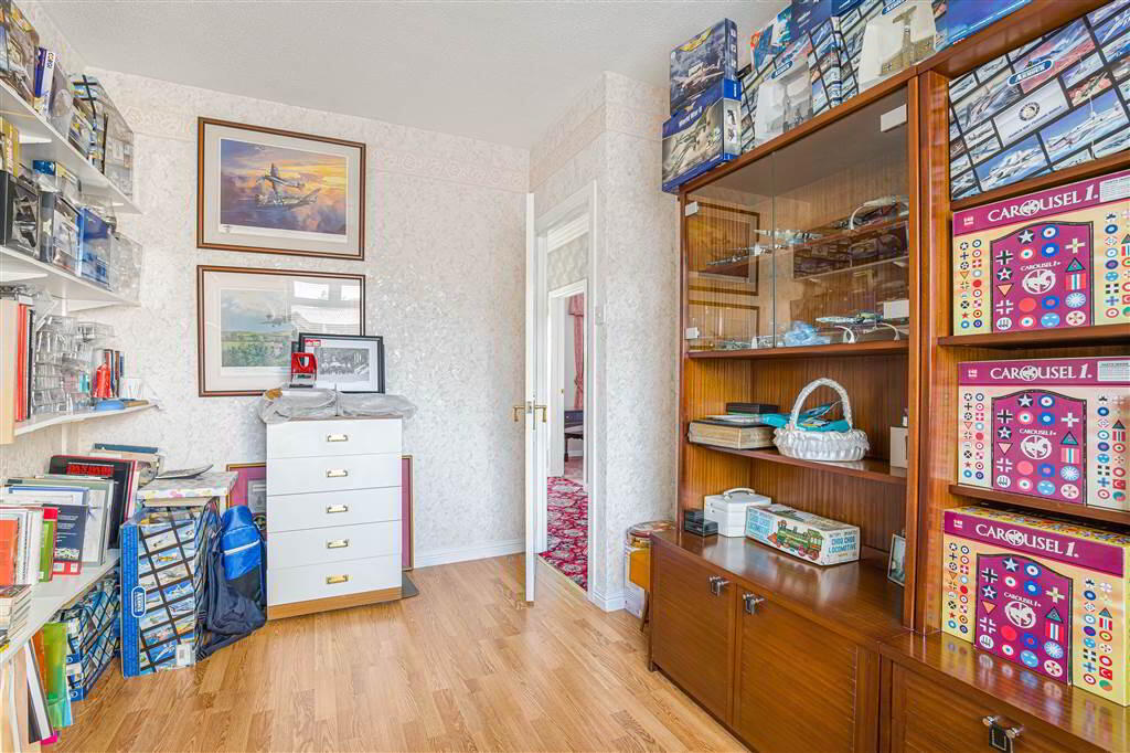 47 Loan Road 23 of 39