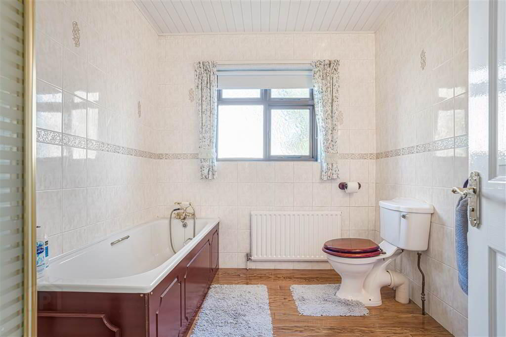 47 Loan Road 24 of 39