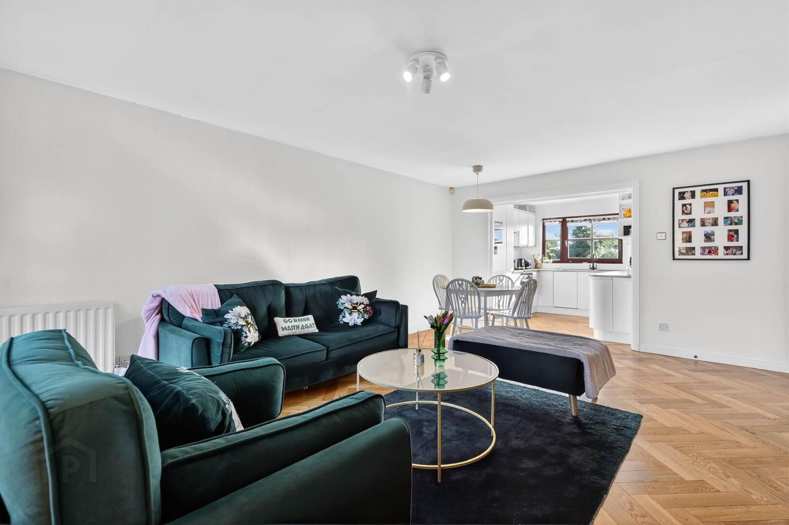 Apt 20, Cleaver Court 13 of 27