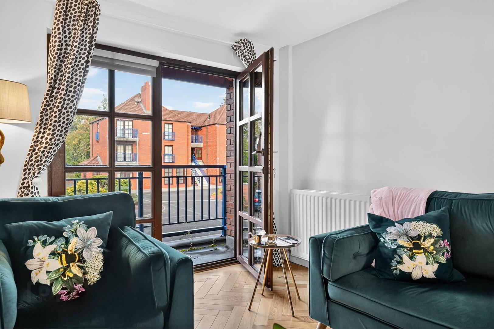 Apt 20, Cleaver Court 17 of 27