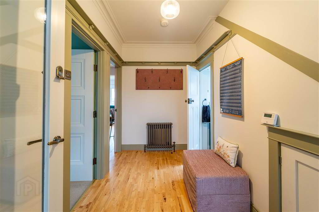 17 Windmill Road 4 of 32