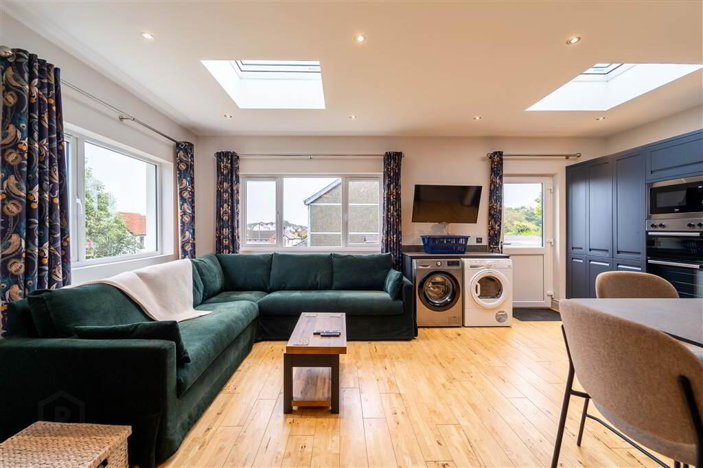 17 Windmill Road 12 of 32